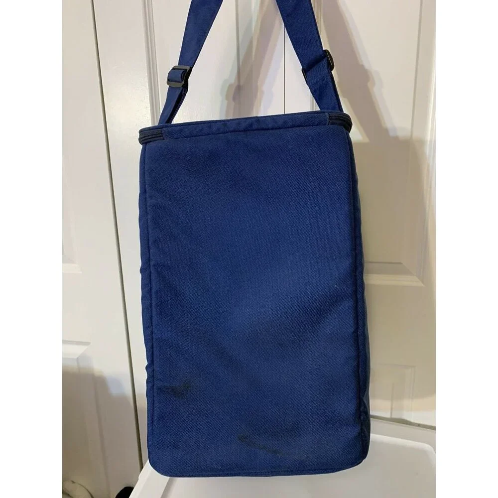 Covergirl Overnight Bag Blue 18.5” X 12” X 10”‎